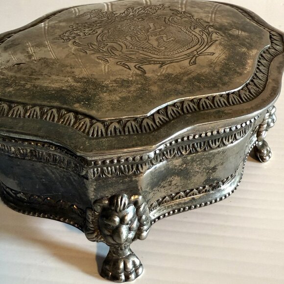 Vintage Silver Plate Hinged Jewelry Trinket Box Lion Crest & Feet Int'l Silver - Picture 6 of 15